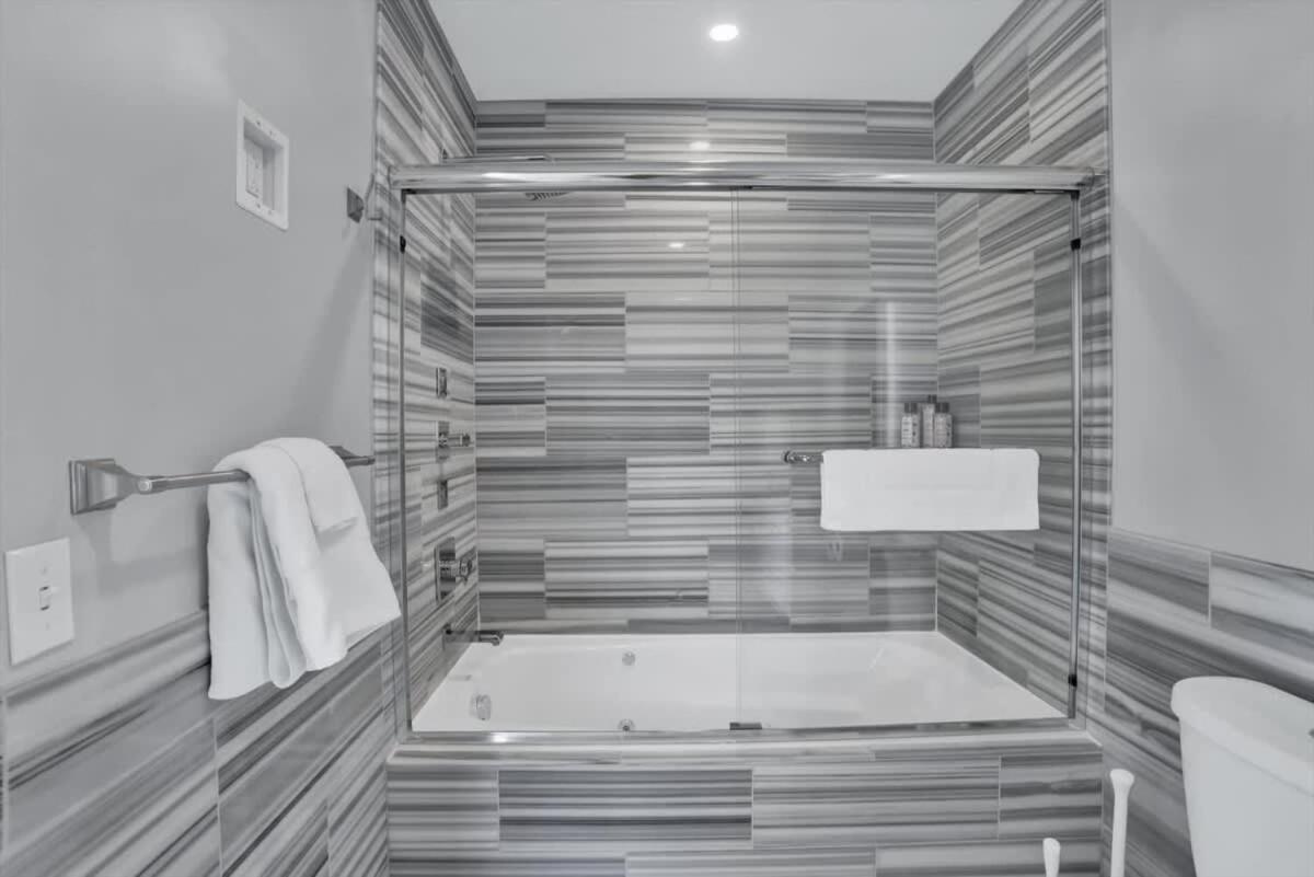 Cozysuites Spacious 2Br, Ppg Paints Arena, Pitts Pittsburgh Exterior foto